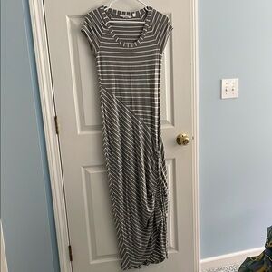 Athleta Gray Striped Women's Dress